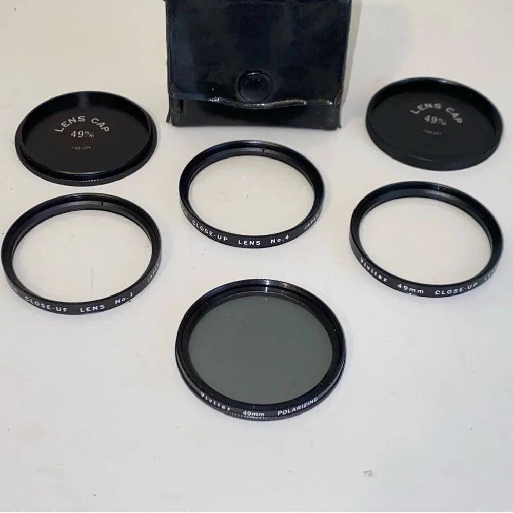 Vintage Vivitar 49 mm Close Up Lens Kit Nos 1 2 & 4 with Polarizing Lens & Case